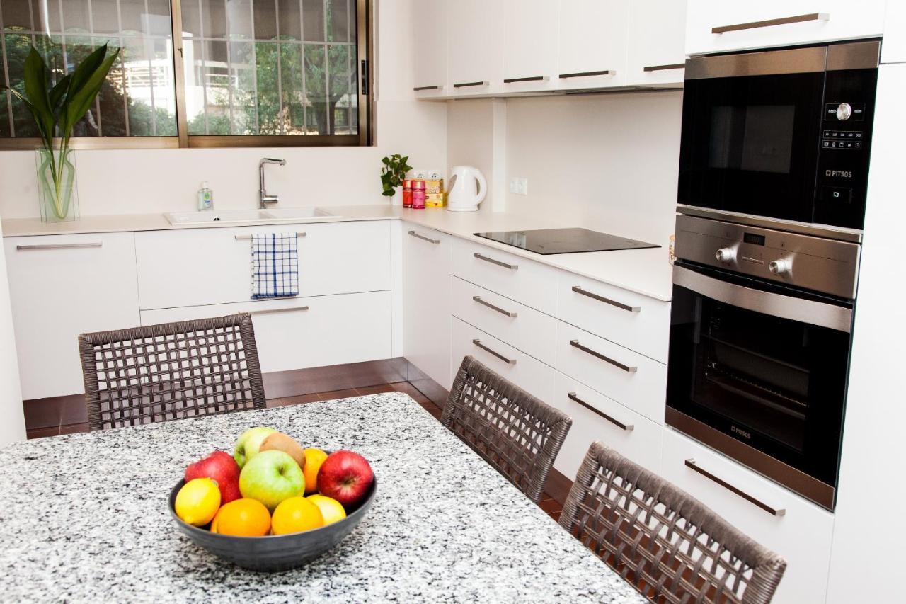 Delux Apartment With Amazing Balcony! Atenas Exterior foto